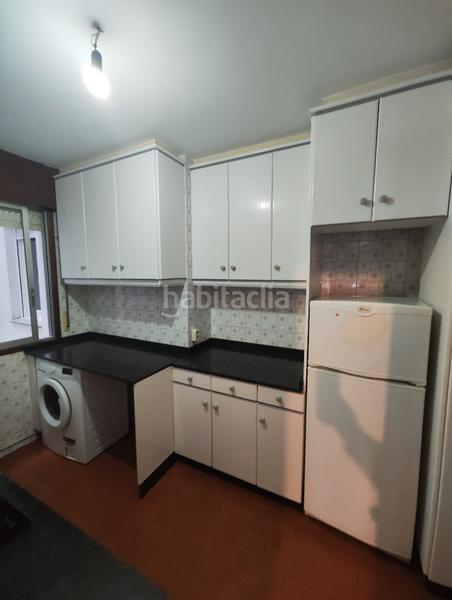 Foto 5be5e79e-c496-4d68-8626-ba38c0307321. Alquiler apartamento  centrico sin muebles en Santiago de Compostela