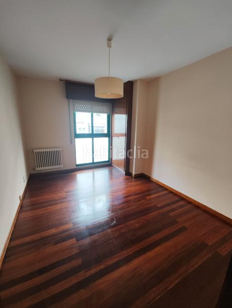 Foto f3d334d3-421d-4ec6-b0d7-a4b60534a67a. Rent apartment with heating in Ensanche - Sar Santiago de Compostela
