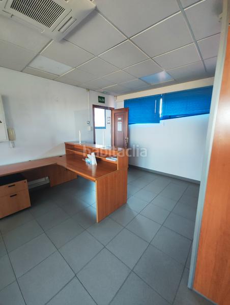 Foto 8474ed71-a319-4c54-9697-c747f5f79d15. Alquiler oficina  en el poligono del tambre en Santiago de Compostela