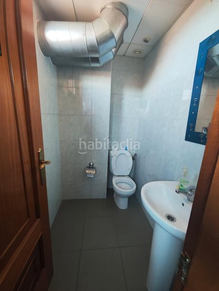 Foto 0db92c9e-1f7f-4ec6-a89d-e6b5f24245ea. Miete büro mit heizung in Campus Norte - San Caetano Santiago de Compostela