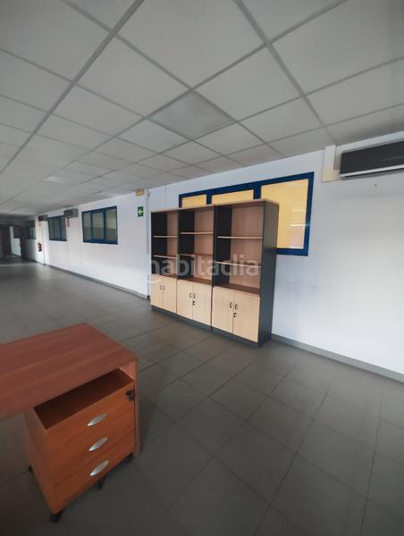 Foto c4665cd2-e665-430c-891c-dfc4db988503. Miete büro mit heizung in Campus Norte - San Caetano Santiago de Compostela