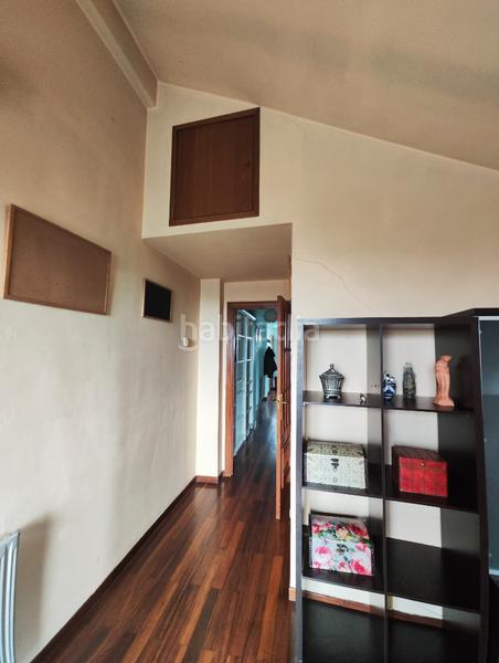 Foto b0bd68e2-3784-4b91-8872-f94bf14d145e. Location appartement avec chauffage parking dans Concheiros - Fontiñas Santiago de Compostela
