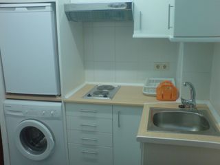 Location Appartement à Ensanche - Sar. Estudio por curso universitario