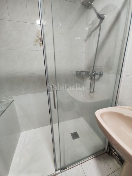 Foto f047bdfa-f299-4cb8-b8a2-cb8104432f6b. Lloguer pis amb calefacció a Ensanche - Sar Santiago de Compostela