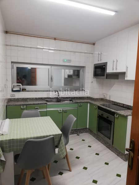 Foto 1a7cec28-8f29-4b4e-ab5c-a64ea3273920. Rent flat with heating in Campus Norte - San Caetano Santiago de Compostela