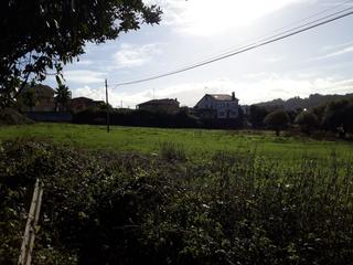 Terreny residencial a Nós. Finca grande y soleada en nos-oleiros
