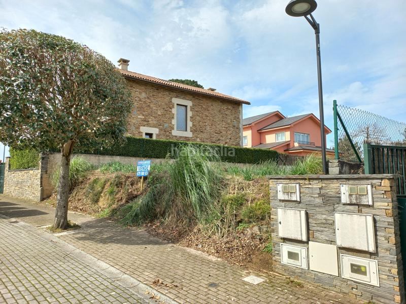 Foto 98c103f1-30c5-4a2d-9371-000bf19597b0. Terrain résidentiel dans Liáns Oleiros
