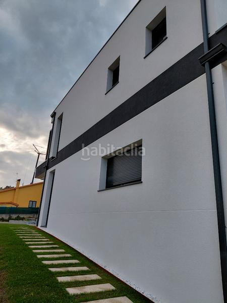 Foto 77643906-9a96-4a5b-a693-64c21d4f09b8. House with heating parking in Oleiros pueblo Oleiros