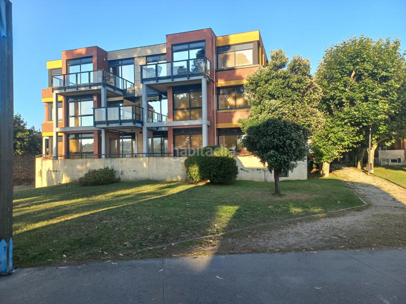Foto f347e7df-cec6-4050-aa70-35edfd322bc3. Terreny residencial a Perillo Oleiros