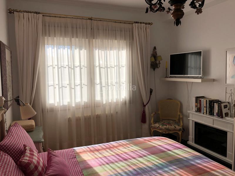Foto 0fb55e4a-69d1-4f0a-b6c1-725a991e002a. Chalet with fireplace parking pool in Oleiros pueblo Oleiros