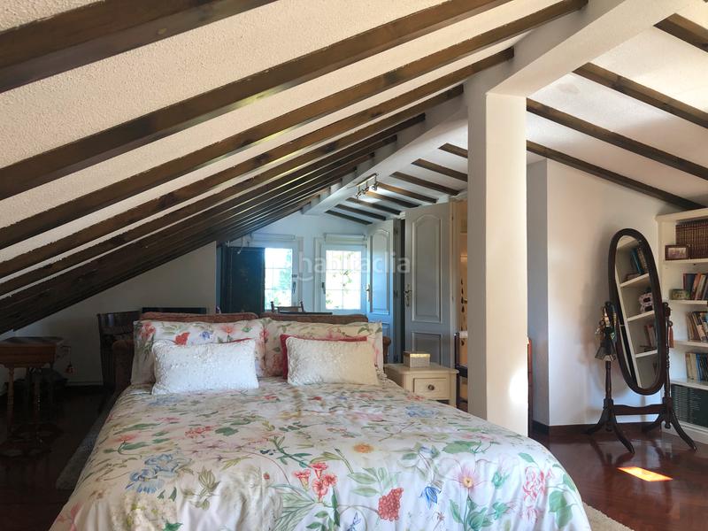 Foto 9e93aff4-b770-4faf-baad-db8cc885cec0. Chalet with fireplace parking pool in Oleiros pueblo Oleiros