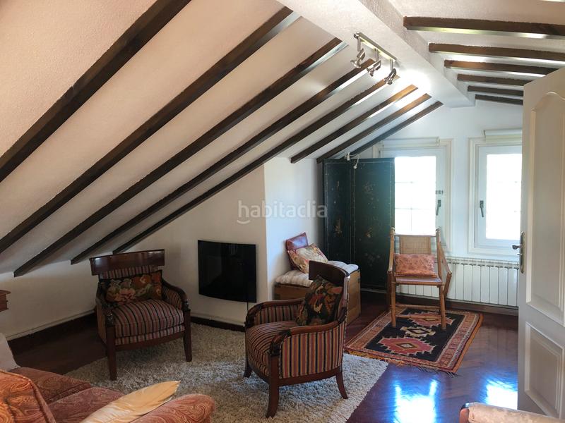 Foto f4d6d26b-6b90-42c3-bed5-41293b837f4d. Chalet en Oleiros pueblo Oleiros