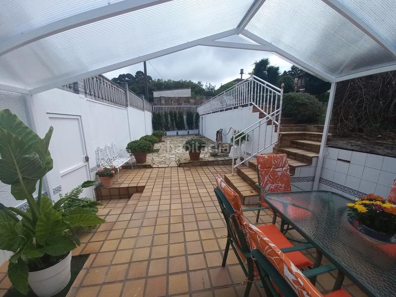 Foto e57b2f50-7908-4e62-9e37-a38263eadee9. Chalet con camino parcheggio piscina in Oleiros pueblo Oleiros