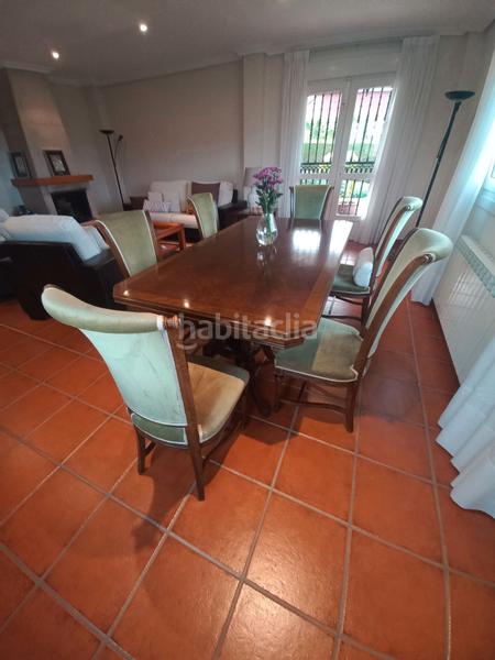 Foto f36780dd-40a5-40c6-8bed-00c4c734579e. Chalet en Dorneda Oleiros