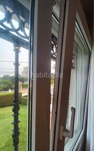 Foto f81d9391-a77c-495a-b32f-b850306dedb3. Chalet en Dorneda Oleiros