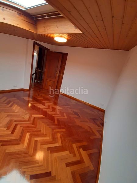 Foto 4ed866ad-e2a3-43dc-8575-0b5f3101c2e6. Duplex con parcheggio in Perillo Oleiros