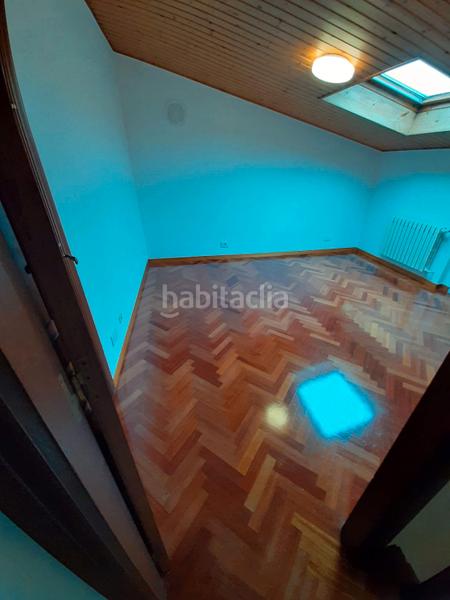 Foto 82de7436-1a19-4a47-88bd-98f461633bcf. Duplex con parcheggio in Perillo Oleiros