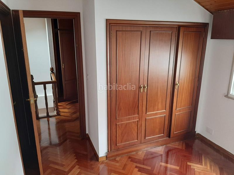 Foto c4000617-aa2d-49b8-8d59-4da9b6454271. Duplex con parcheggio in Perillo Oleiros