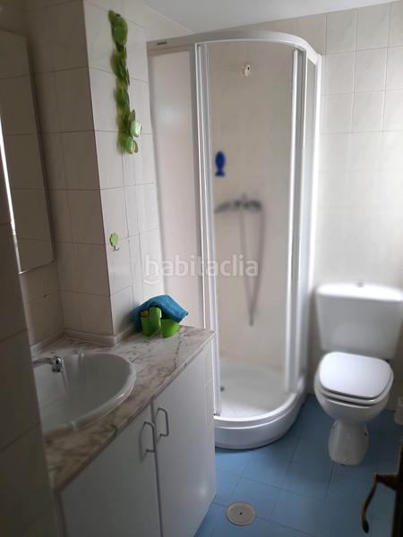 Foto 9d7aee3e-5be7-4e59-8688-9a493db55149. Zweistöckige wohnung mit parking in Perillo Oleiros