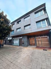 Pis a Avenida santa cristina 10b