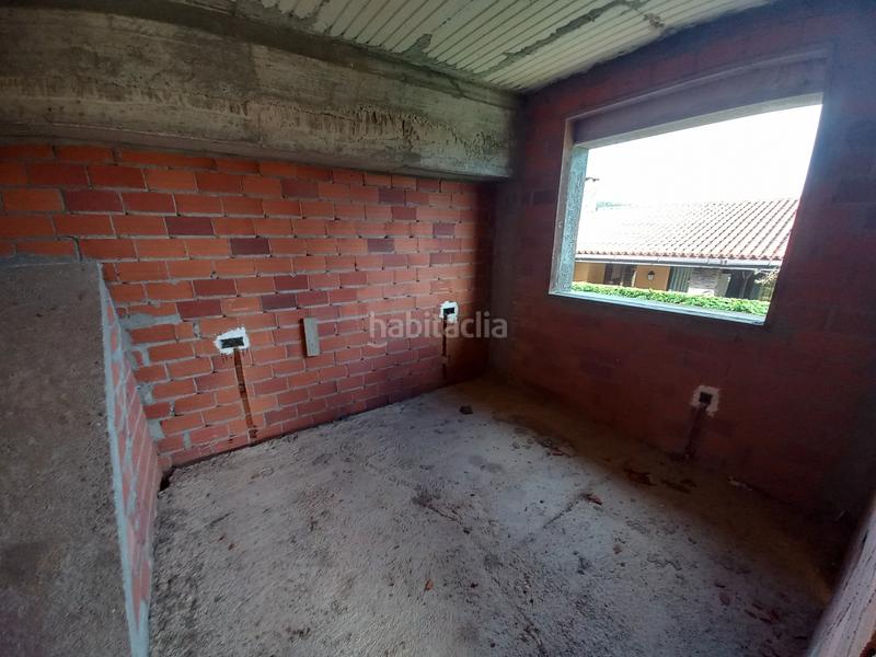 Foto 8ca294af-fe7b-4435-a776-249b711f717b. Chalet avec parking dans Bergondo