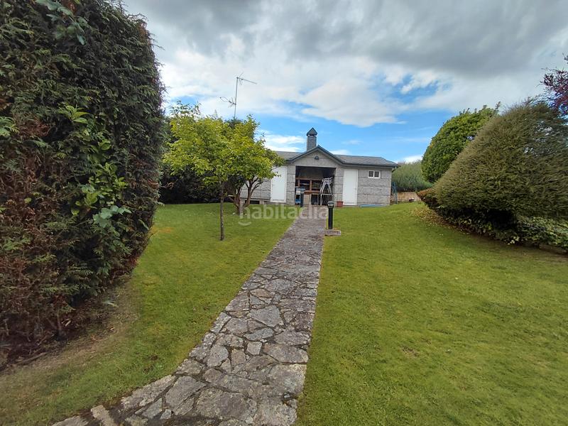 Foto 44ee325f-56e4-484b-a0d9-2bfb2aada9fc. Chalet with fireplace heating parking pool in Liáns Oleiros