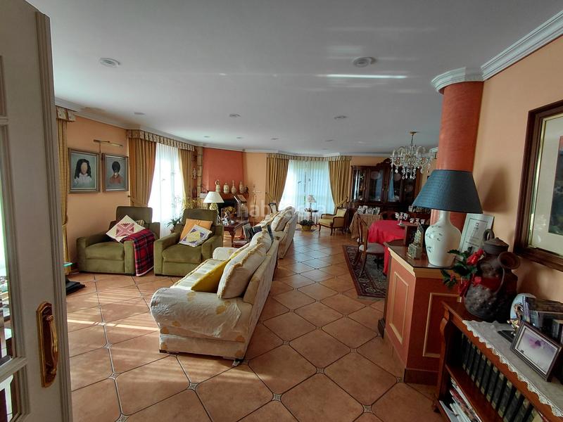 Foto 73d09ca3-5d1f-4bf6-b13a-694ac6b909b3. Chalet with fireplace heating parking pool in Liáns Oleiros
