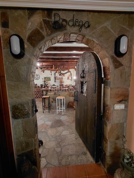 Foto ee1f5919-e28c-4693-9d8a-d8306a0a9bcd. Chalet with fireplace heating parking pool in Liáns Oleiros