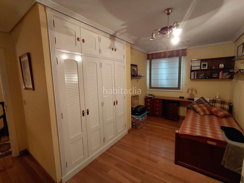 Foto dda5a4f8-7878-43a3-a6ea-605a44b6d3e1. Chalet en Liáns Oleiros