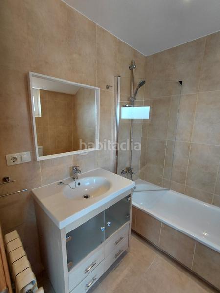 Foto e15a3c47-93f8-43ab-b48f-018c3c8d4026. Duplex avec chauffage parking piscine dans Liáns Oleiros
