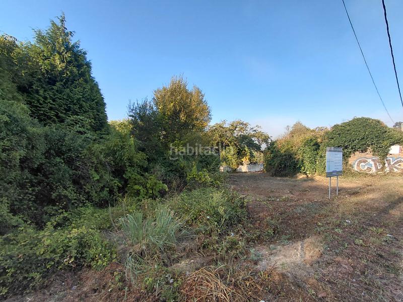 Foto c23ca107-65aa-4403-8748-29d2eddacb5e. Terrain industriel dans avenida das mariñas 155 dans Oleiros