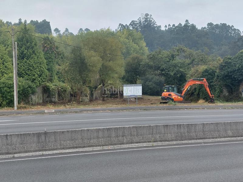 Foto cf1f6cd8-7cb1-45f7-8f36-9260c55fe063. Terrain industriel dans avenida das mariñas 155 dans Oleiros