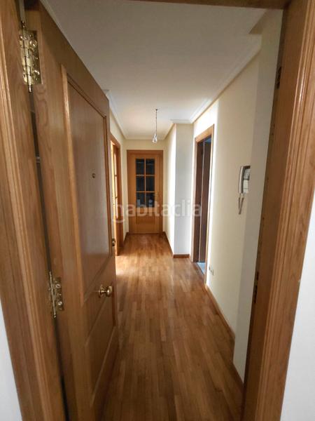 Foto 053c3624-a438-4bfd-8d4d-207c1ec9cd00. Piso en avenida rosalía castro 237 piso recién estreno 3d en Perillo- en Oleiros