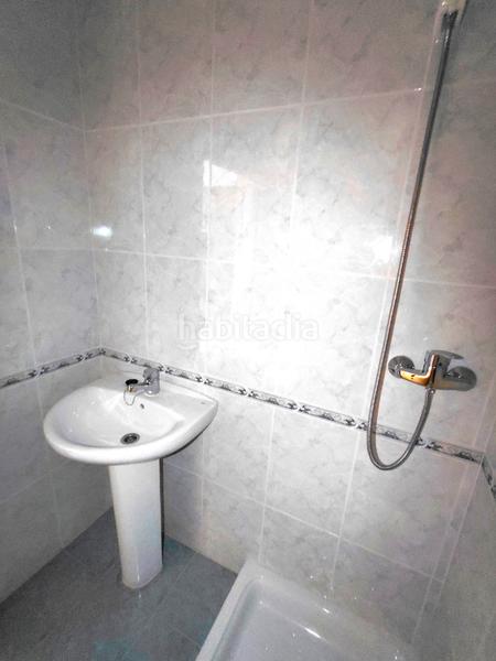 Foto 111c015f-03f3-4ccc-a040-914f5583d8e9. Piso en avenida rosalía castro 237 piso recién estreno 3d en Perillo- en Oleiros