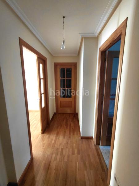 Foto bfc93482-8d23-4694-a6d8-b9a34f1cab74. Piso en avenida rosalía castro 237 piso recién estreno 3d en Perillo- en Oleiros