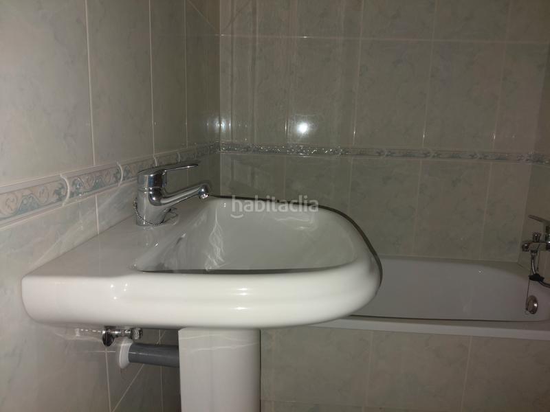 Foto d7bf9188-0fc5-4371-b113-bc0243384785. Piso en avenida rosalía castro 237 piso recién estreno 3d en Perillo- en Oleiros