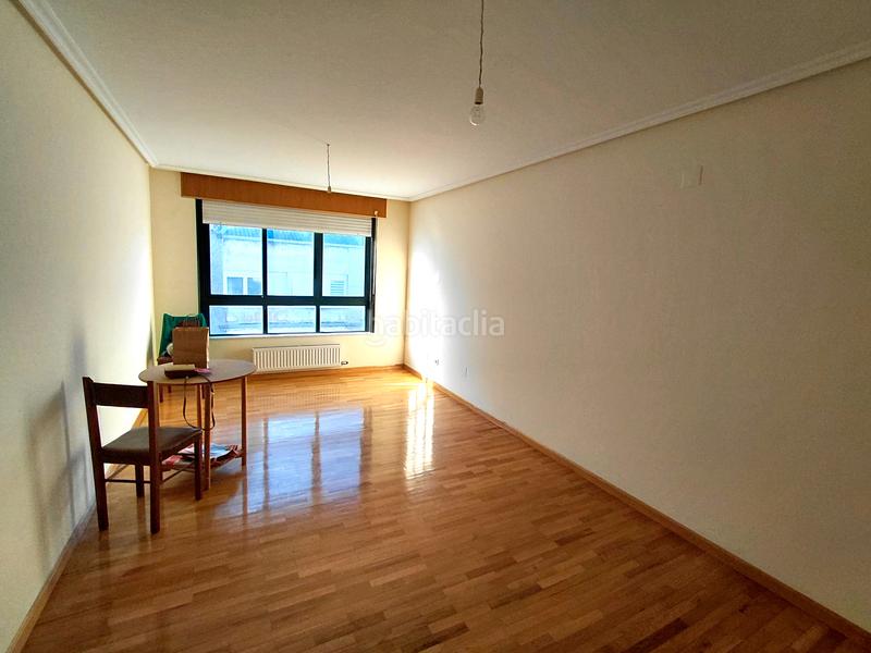 Foto d7cae04c-1146-4520-8ddb-27c8ab97772b. Piso en avenida rosalía castro 237 piso recién estreno 3d en Perillo- en Oleiros