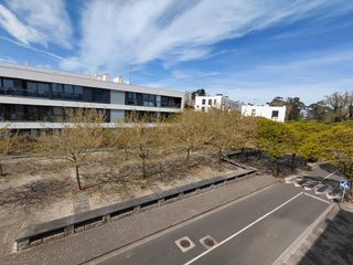 Appartamento  Rúa concepción arenal 2. Piso semi estreno en santa cruz-oleiros-a coruña con 3 dormitori