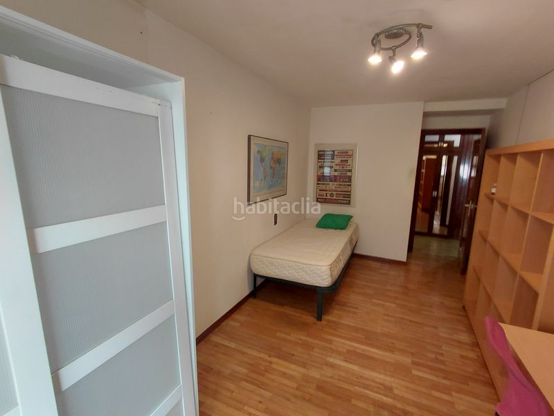 Foto f2baa9f9-2182-45f7-a3a1-dcb002a3fc70. Affitto duplex con parcheggio in San Pablo - Juan Flórez Coruña (A)