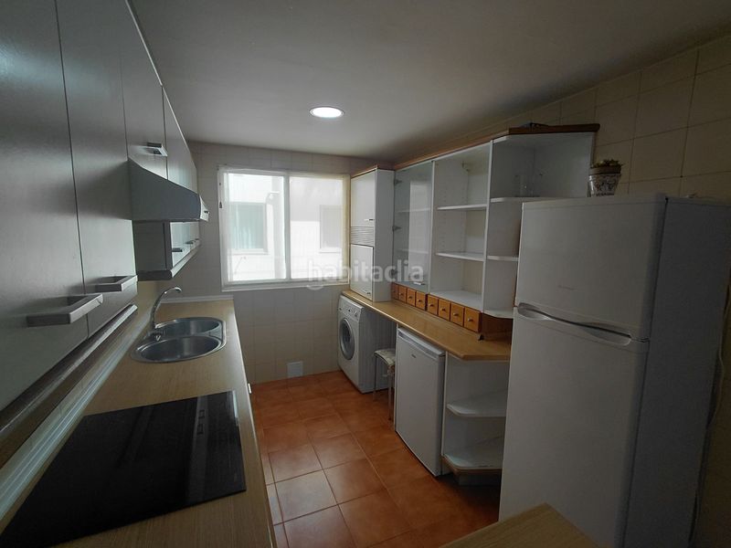 Foto 4ba98424-4626-4fed-8054-ceacde92bdb3. Location duplex avec parking dans San Pablo - Juan Flórez Coruña (A)