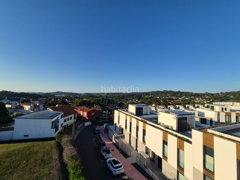 Foto 3162e339-aeb1-4d7b-9999-8477875787f2. Casa amb xemeneia aparcament a Oleiros pueblo Oleiros