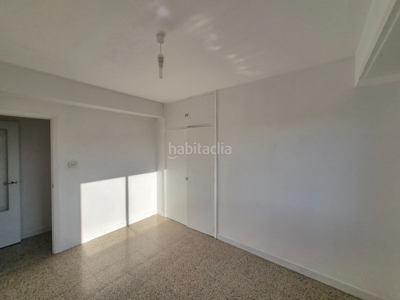 Foto c1fa357e-764e-42ca-9314-8966603f20ae. Casa amb xemeneia aparcament a Oleiros pueblo Oleiros
