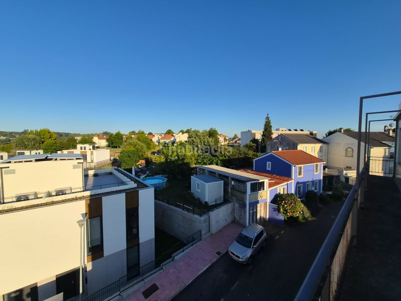 Foto c7677abb-aee0-4ce5-a482-b8d9fdb3f9db. Casa amb xemeneia aparcament a Oleiros pueblo Oleiros