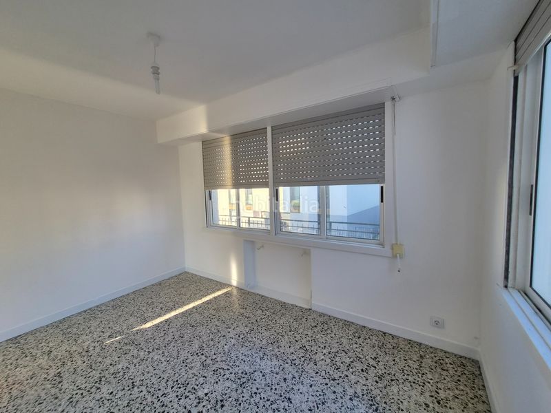 Foto d09a45f3-63f8-4eb4-9da9-340a95480f15. Casa amb xemeneia aparcament a Oleiros pueblo Oleiros