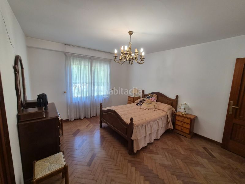 Foto 524cf227-267c-4635-ae54-2794252b6a88. Chalet avec cheminée chauffage parking dans Oleiros pueblo Oleiros