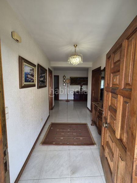 Foto af48eebd-cce9-4170-b213-b1e9e6ea4821. Chalet avec cheminée chauffage parking dans Oleiros pueblo Oleiros