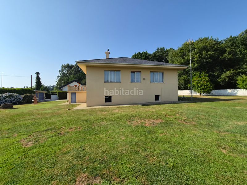Foto be293dfb-b1f0-4b17-a734-0d6bfba9f612. Chalet avec cheminée chauffage parking dans Oleiros pueblo Oleiros