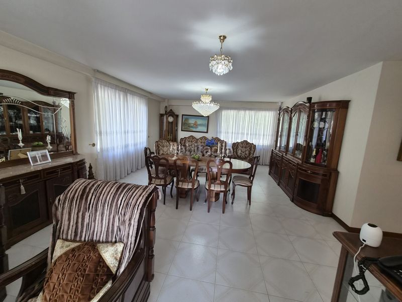 Foto d905b810-1e24-4386-80b1-c6e1a23e7451. Chalet avec cheminée chauffage parking dans Oleiros pueblo Oleiros
