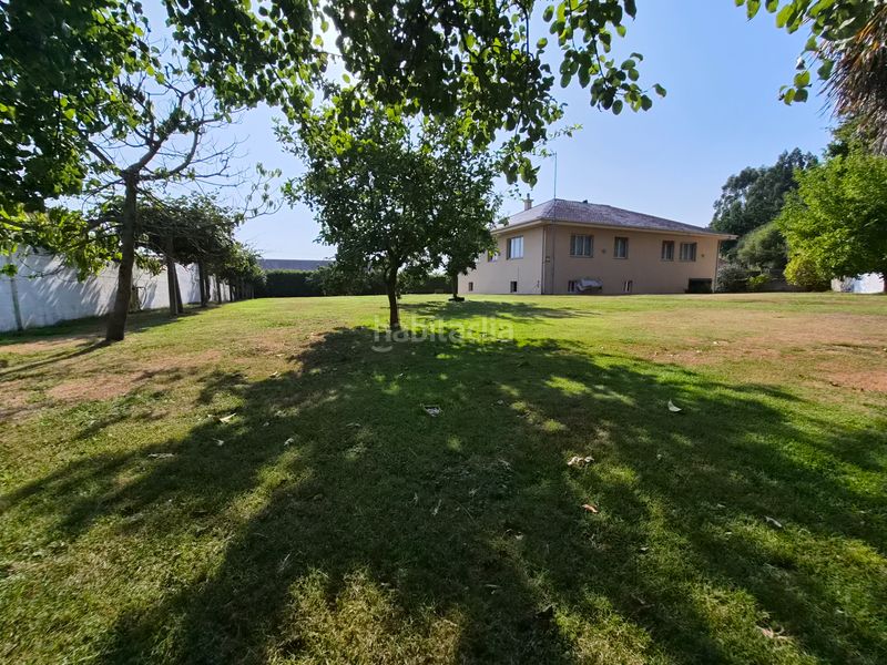 Foto dc3ac3d6-2bb1-44de-bfb0-980980556318. Chalet avec cheminée chauffage parking dans Oleiros pueblo Oleiros