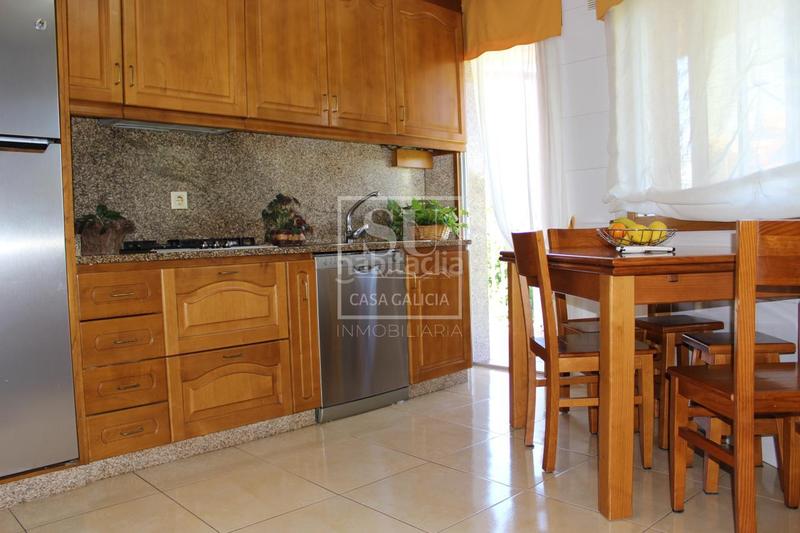 Foto bcd186f6-70ca-460f-8c01-392172efddb8. Casa a schiera con riscaldamento parcheggio in Comesaña - Matamá Vigo